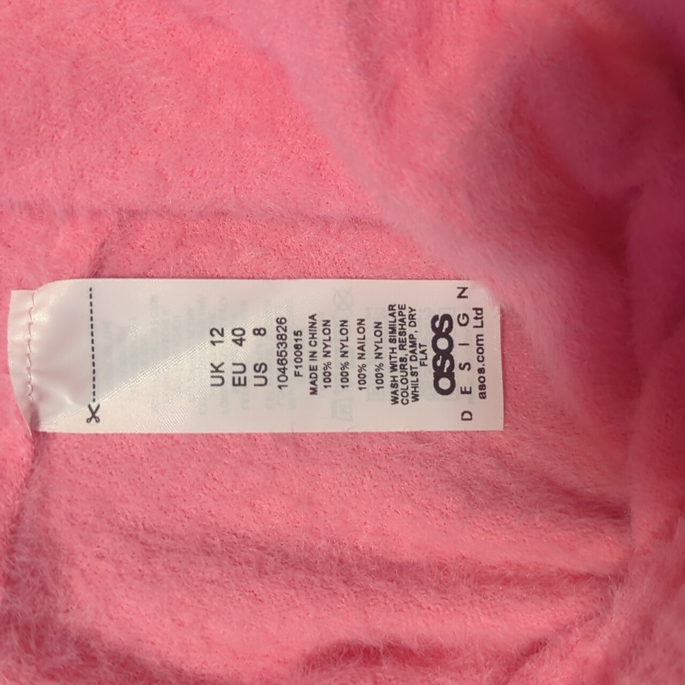 NWOT Asos Designs pink fuzzy shorts - Picture 8 of 9